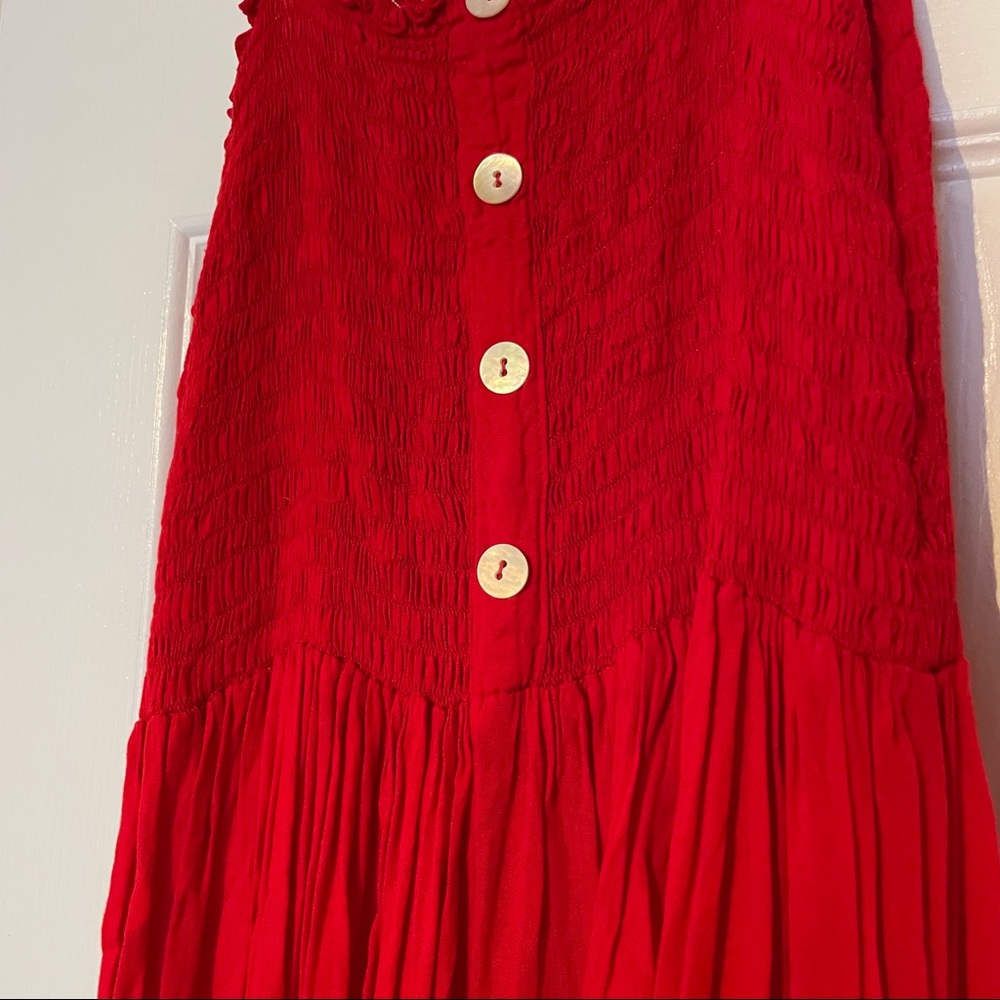 Red dress - Picture 2 of 5